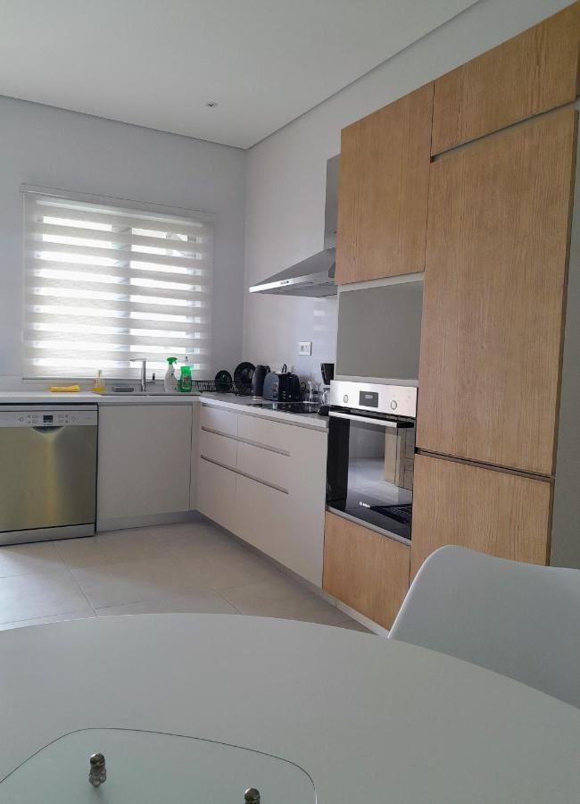 Appt Neuf De 2Ch Ds Residence Avec Piscine, Route Cotiere Grand Baie Bagian luar foto